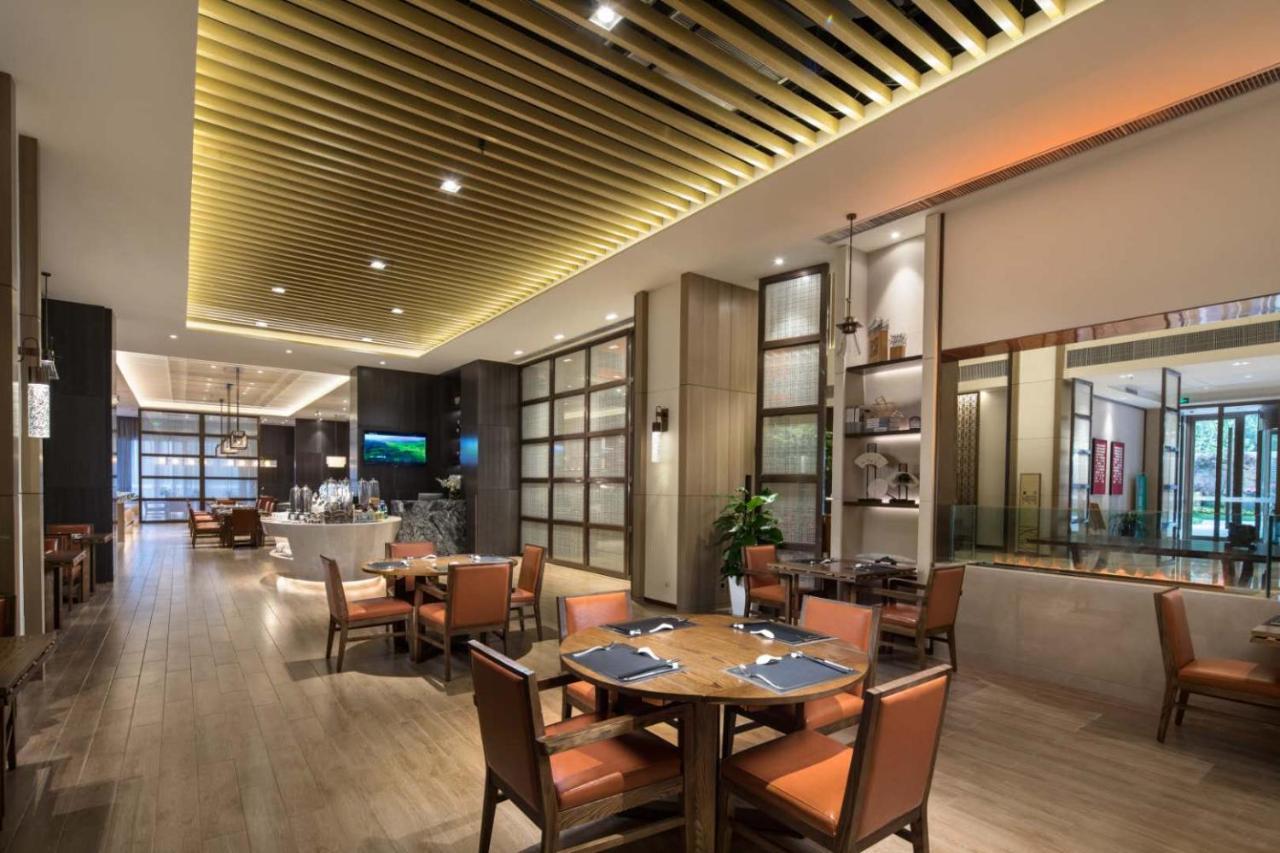 Hotel Ramada By Wyndham Baoji Jintai Zewnętrze zdjęcie